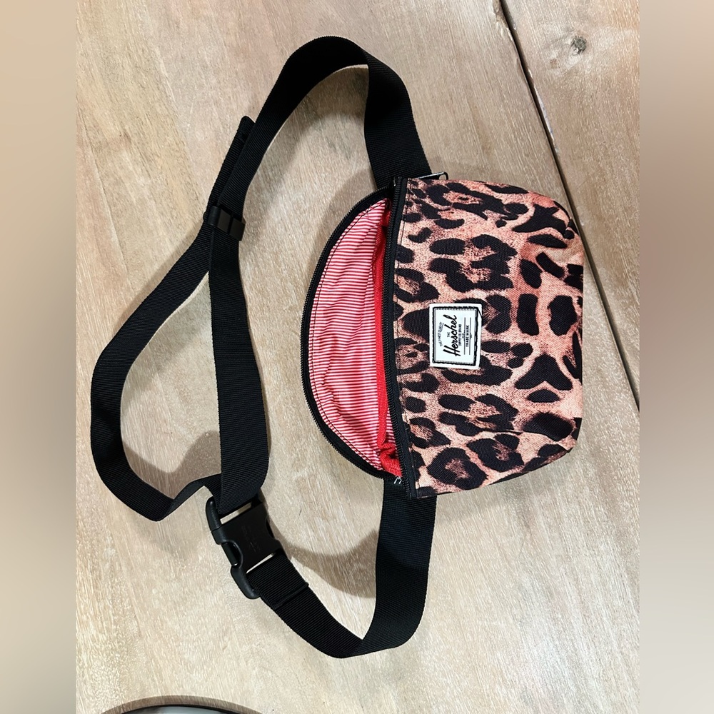 Herschel leopard belt bag